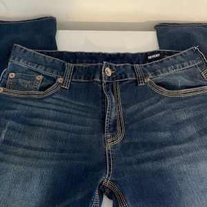 Seven jeans